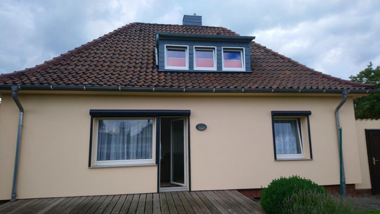 Gaestehaus „Barbara” Mit Garage In 26919 Brake Brake  Extérieur photo
